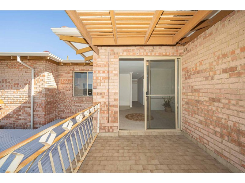 90/7 Harman Road, Sorrento WA 6020