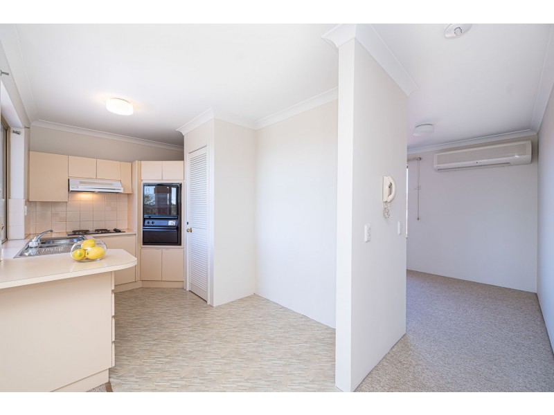 90/7 Harman Road, Sorrento WA 6020