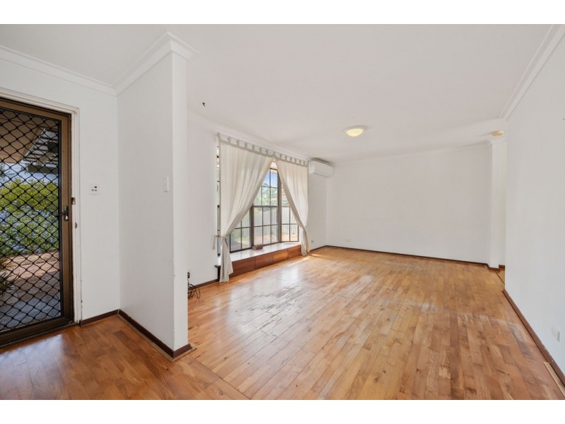 10 Giles Avenue, Padbury WA 6025