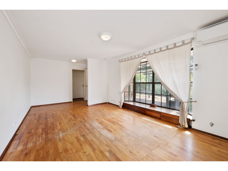 10 Giles Avenue, Padbury WA 6025