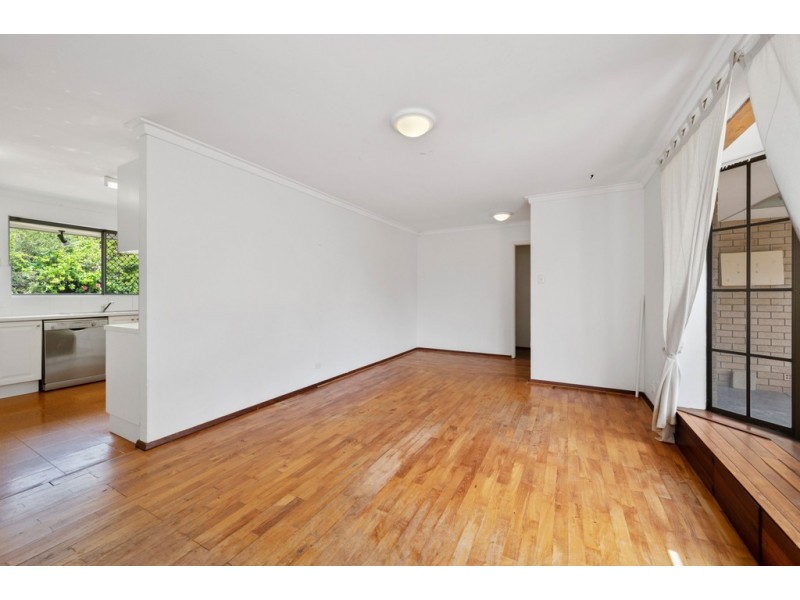 10 Giles Avenue, Padbury WA 6025