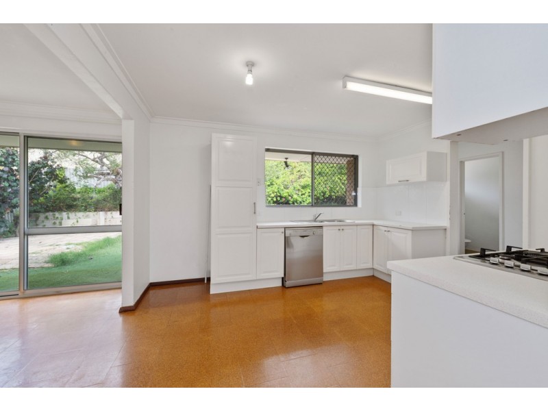 10 Giles Avenue, Padbury WA 6025