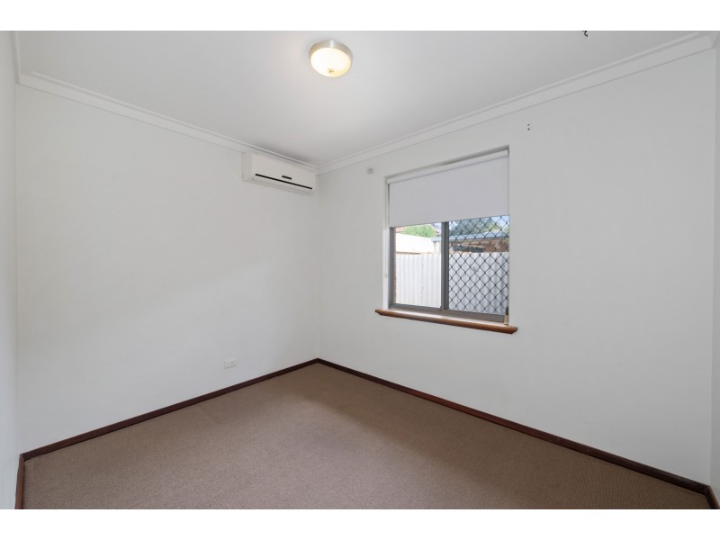 10 Giles Avenue, Padbury WA 6025