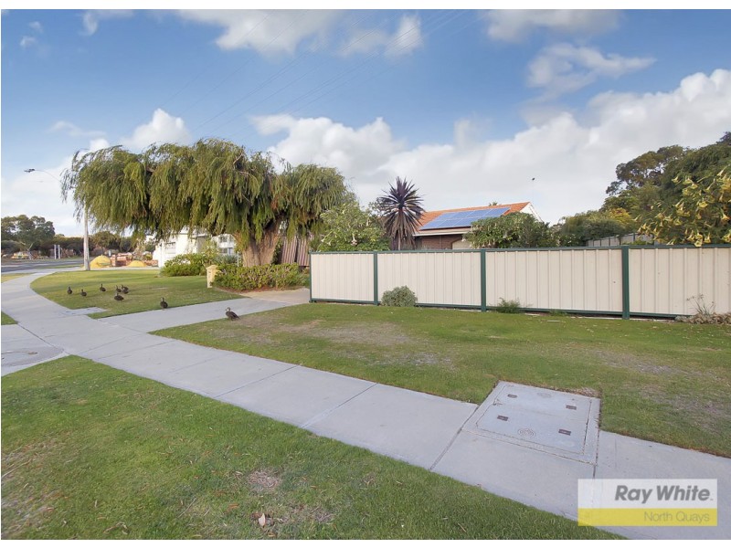 26 Angove Drive, Hillarys WA 6025