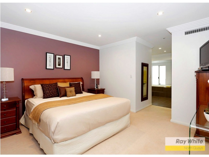 9 Maldives Drive, Hillarys WA 6025