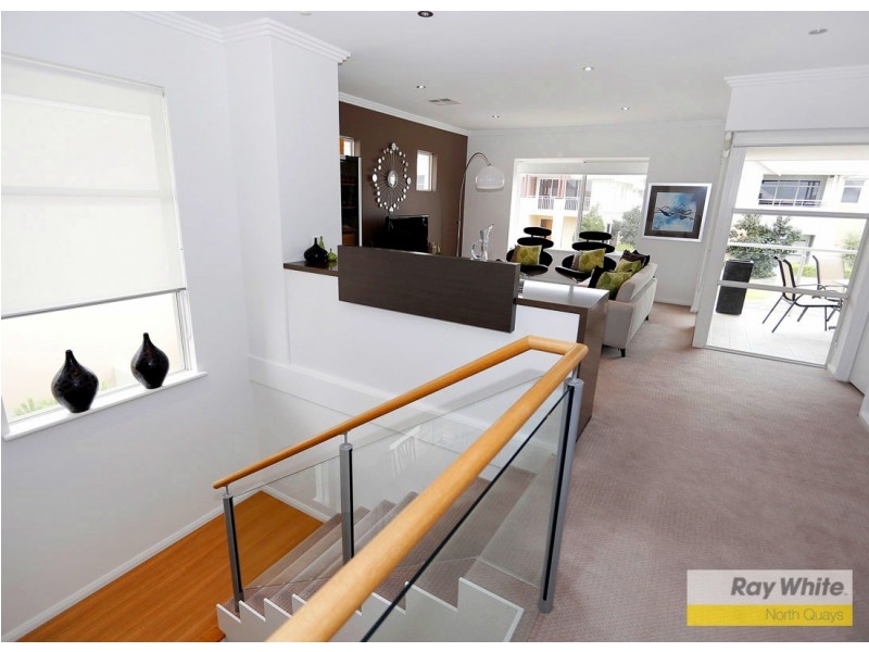 9 Maldives Drive, Hillarys WA 6025