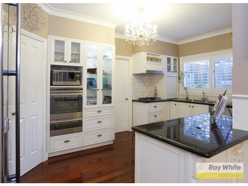 225 Woodside Street, Doubleview WA 6018