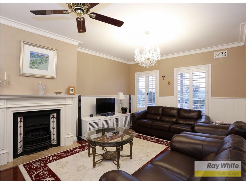 225 Woodside Street, Doubleview WA 6018