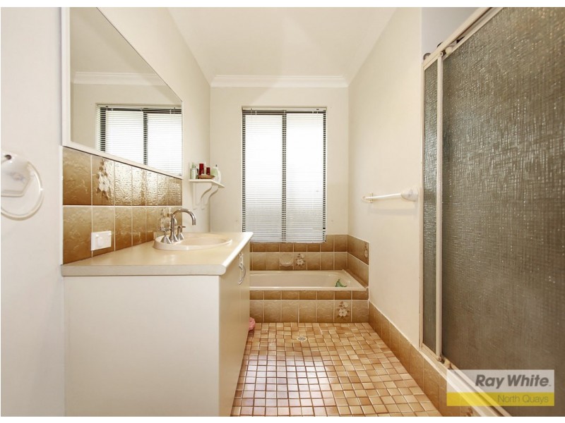 1 Lucine Court, Heathridge WA 6027