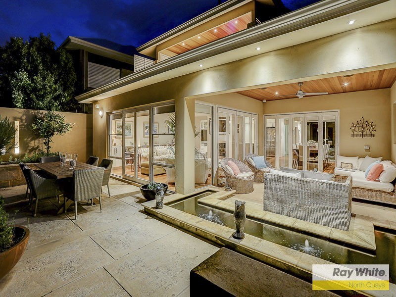 18 Tahiti Lane, Hillarys WA 6025