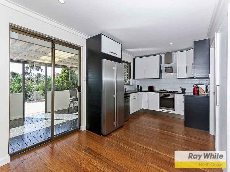 21 Fitzpatrick Way, Padbury WA 6025