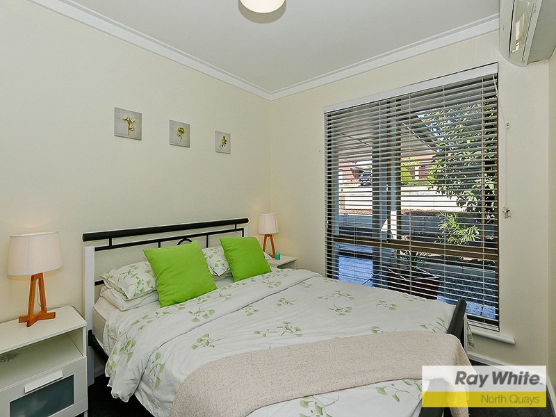 21 Fitzpatrick Way, Padbury WA 6025