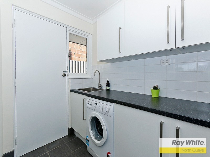 21 Fitzpatrick Way, Padbury WA 6025