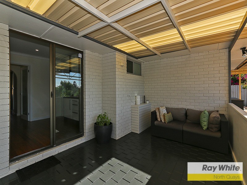 21 Fitzpatrick Way, Padbury WA 6025