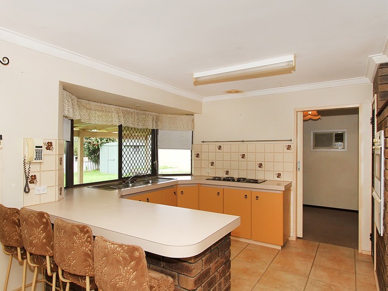 19 Newgate Street, Alexander Heights WA 6064