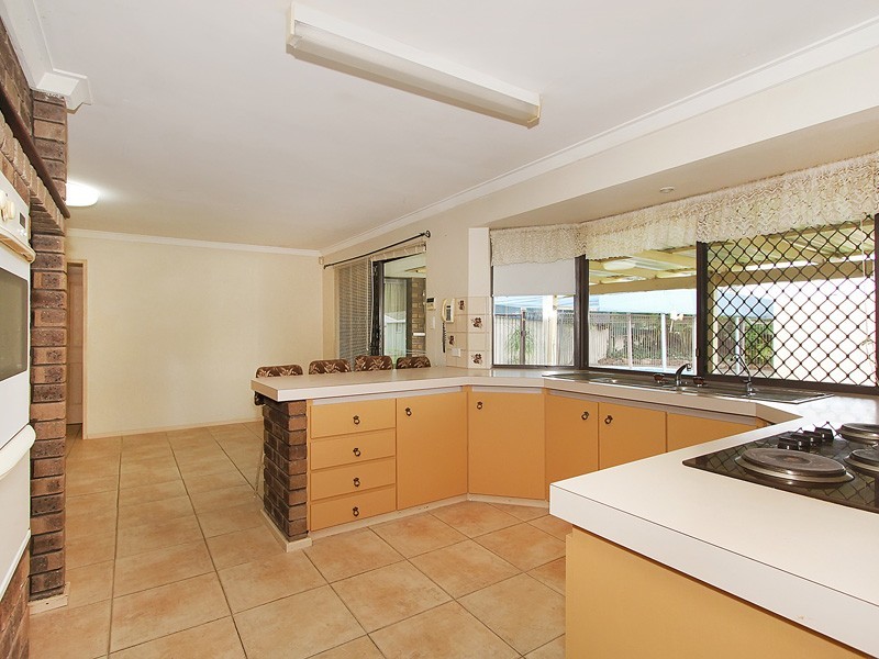 19 Newgate Street, Alexander Heights WA 6064