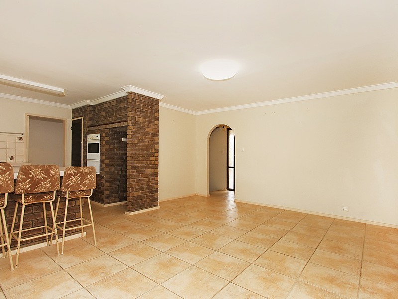 19 Newgate Street, Alexander Heights WA 6064