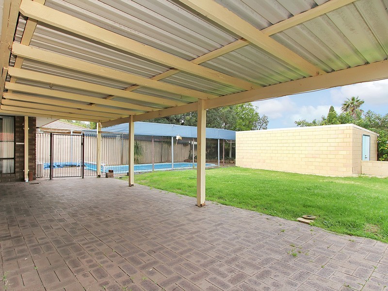 19 Newgate Street, Alexander Heights WA 6064