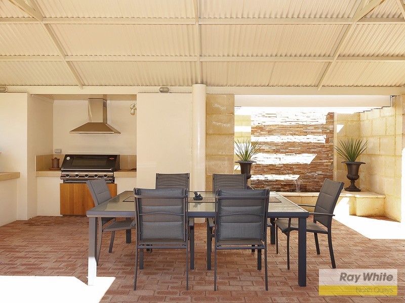 4 Seville Close, Hillarys WA 6025