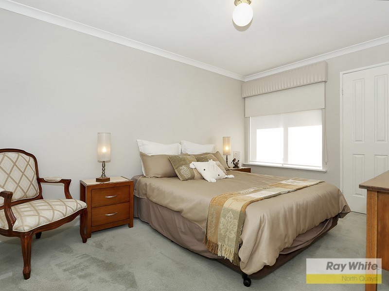 4 Seville Close, Hillarys WA 6025