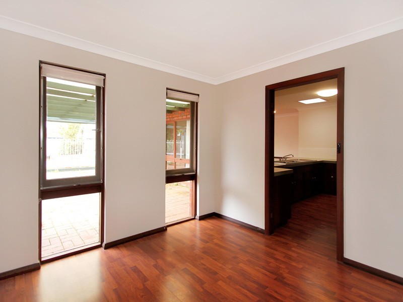 18 Madrona Cres, Greenwood WA 6024