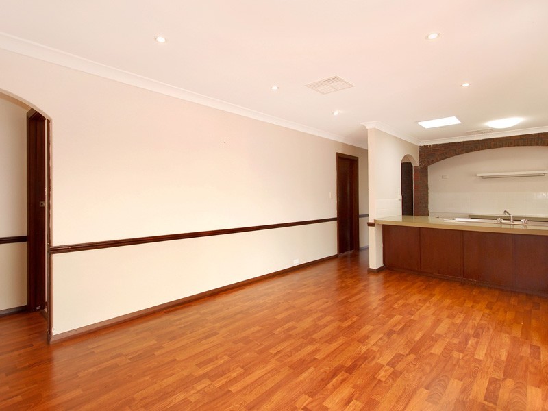 18 Madrona Cres, Greenwood WA 6024