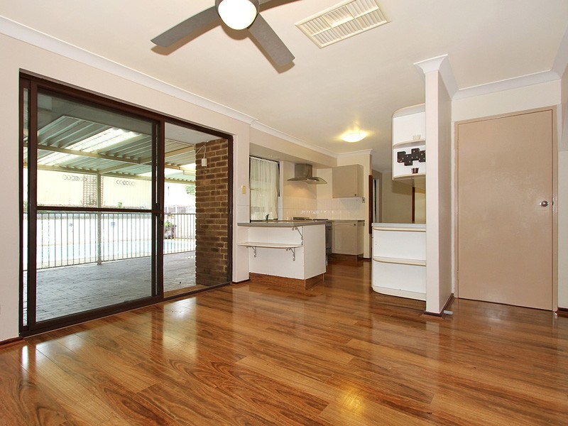 1 Carbridge Way, Duncraig WA 6023