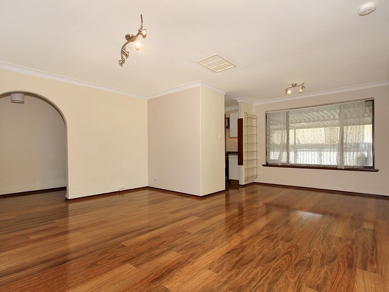 1 Carbridge Way, Duncraig WA 6023