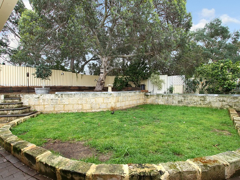 1 Carbridge Way, Duncraig WA 6023