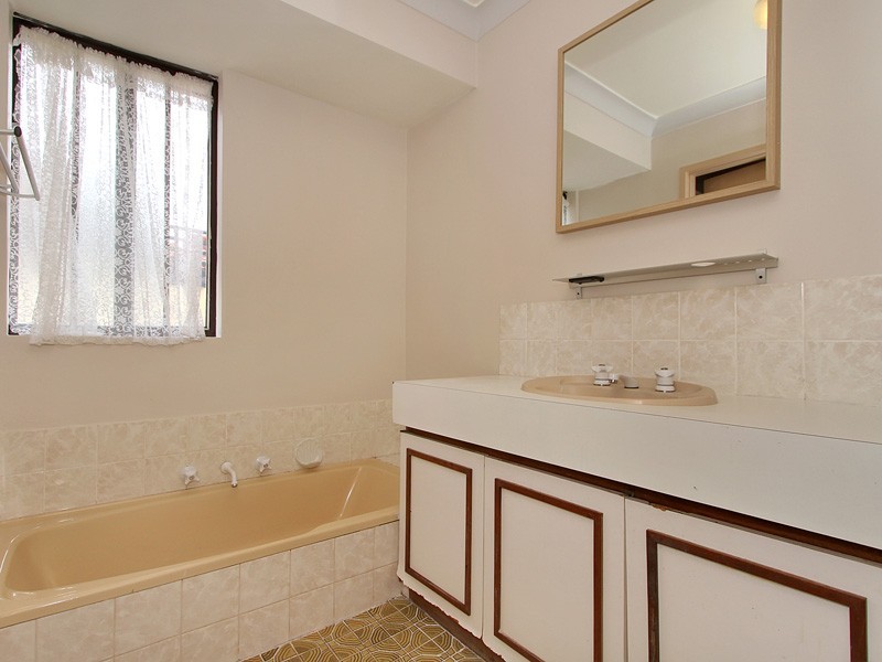 1 Carbridge Way, Duncraig WA 6023