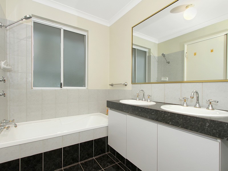 36 Ohrid Place, Joondalup WA 6027