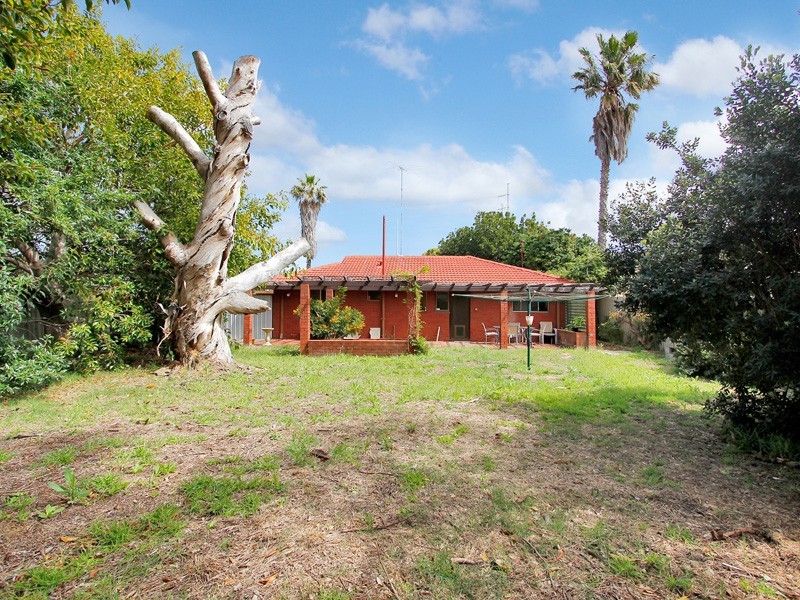 28 Retford Place, Carine WA 6020