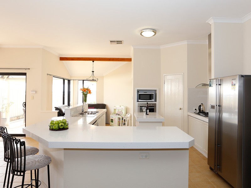 42 Rayner Drive, Landsdale WA 6065