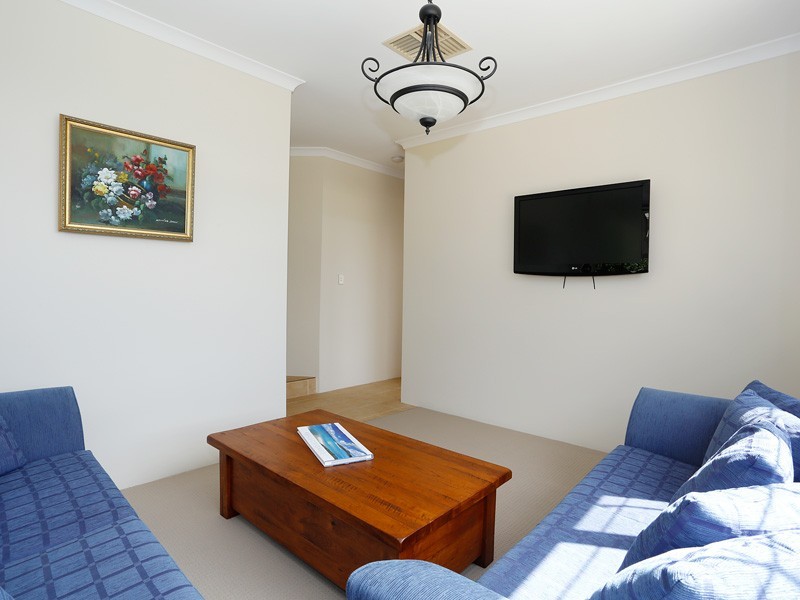 42 Rayner Drive, Landsdale WA 6065