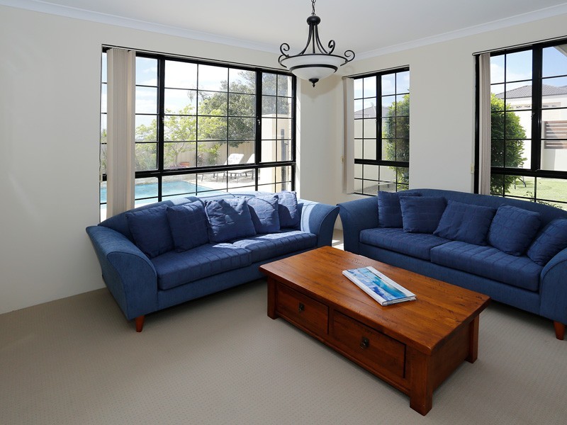 42 Rayner Drive, Landsdale WA 6065