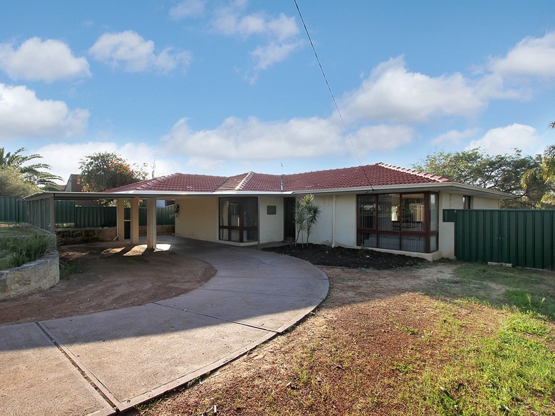 30 Allinga Crescent, Craigie WA 6025