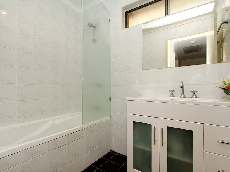 30 Allinga Crescent, Craigie WA 6025