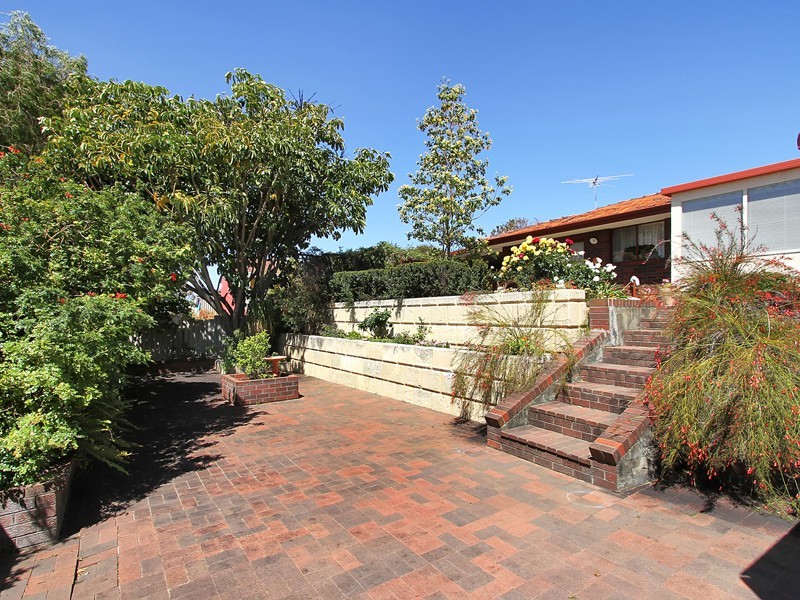 43 Buchanan Way, Padbury WA 6025