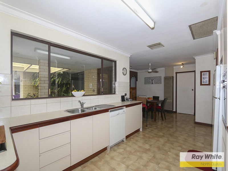 11 Strathaven Crescent, Greenwood WA 6024