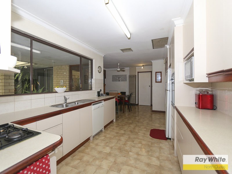 11 Strathaven Crescent, Greenwood WA 6024