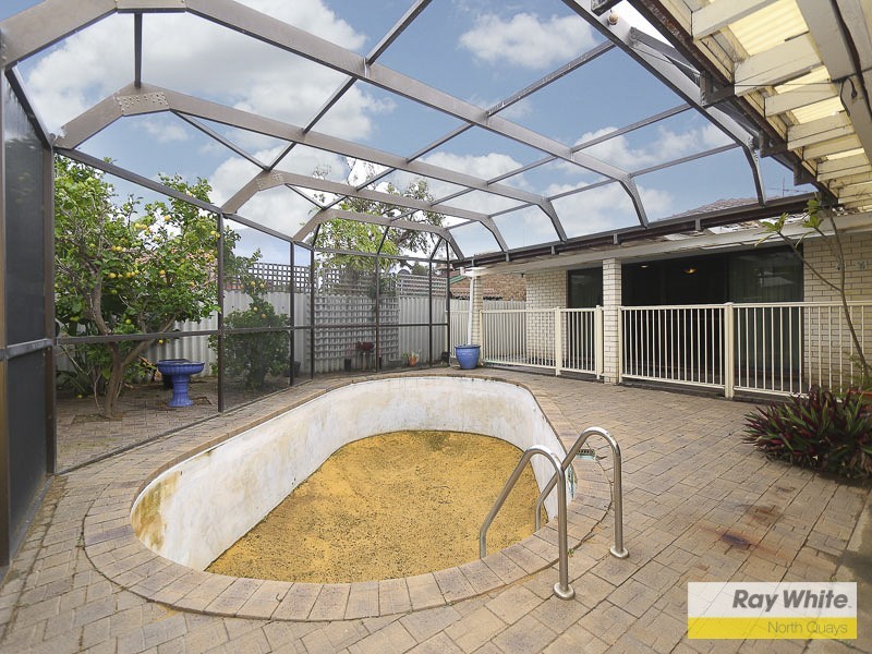 11 Strathaven Crescent, Greenwood WA 6024