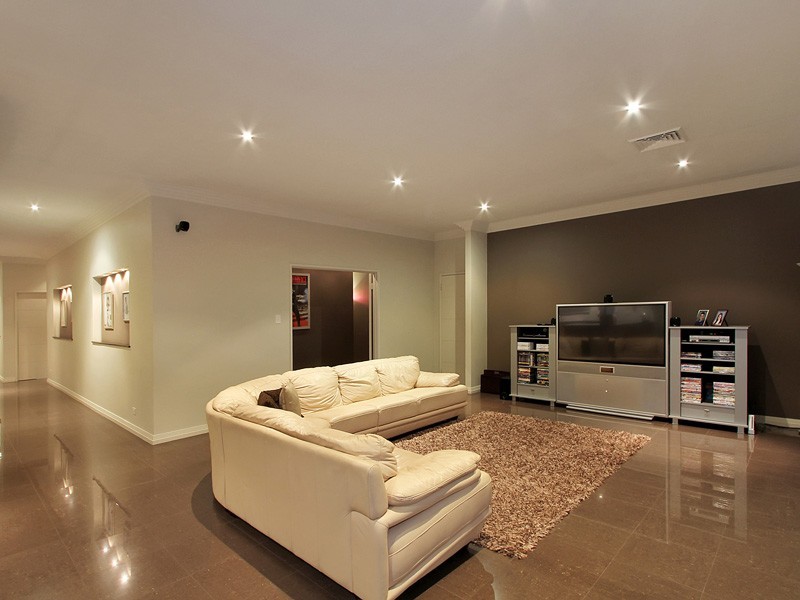 12 Jacolite Street, Darch WA 6065