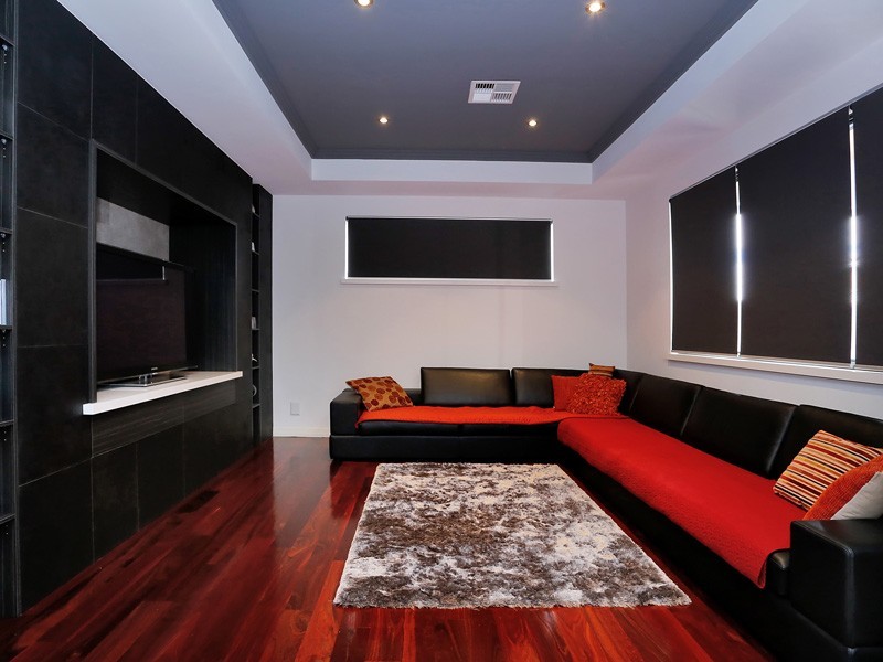 17 Calderstone Rise, Landsdale WA 6065