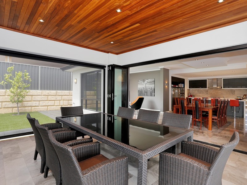 17 Calderstone Rise, Landsdale WA 6065