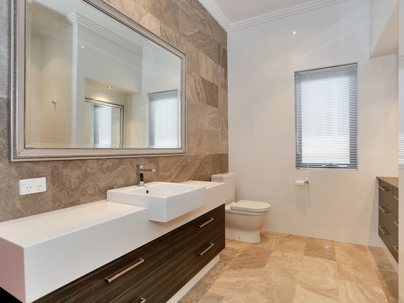 17 Calderstone Rise, Landsdale WA 6065