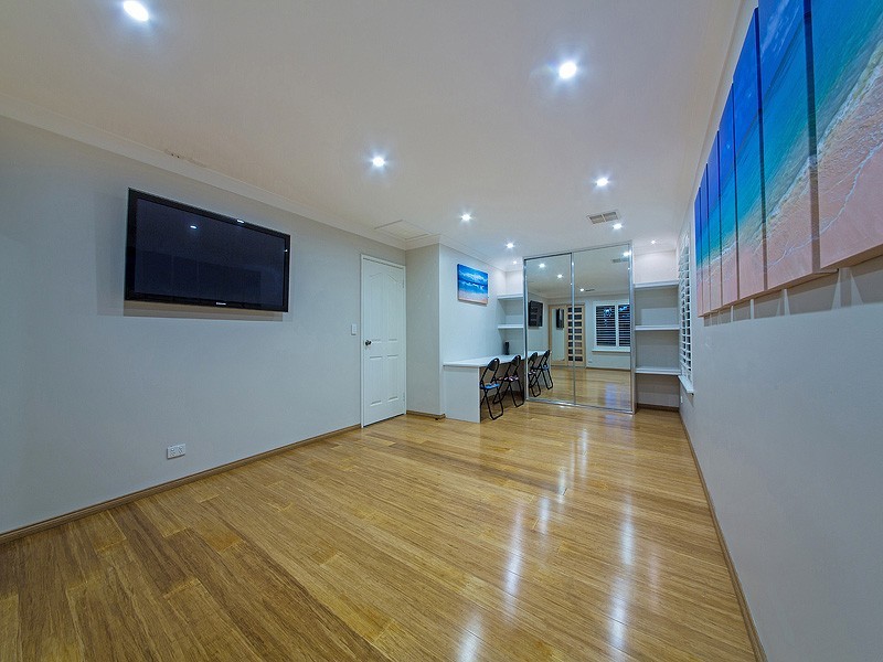 6 Plymouth  Cove, Ocean Reef WA 6027