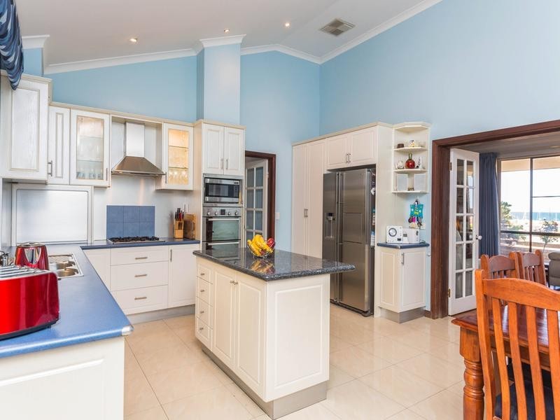 31 Sovereign Drive, Two Rocks WA 6037