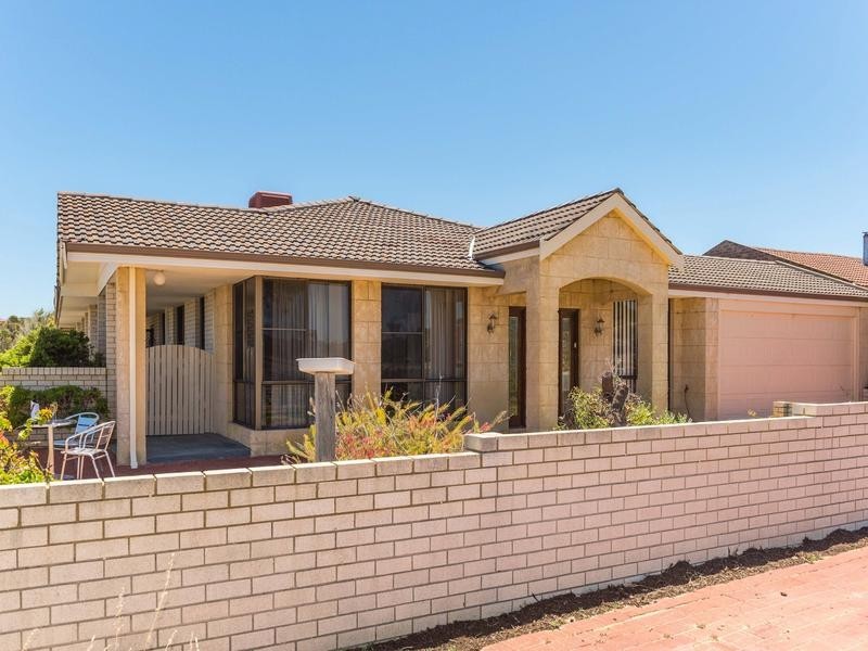 31 Sovereign Drive, Two Rocks WA 6037