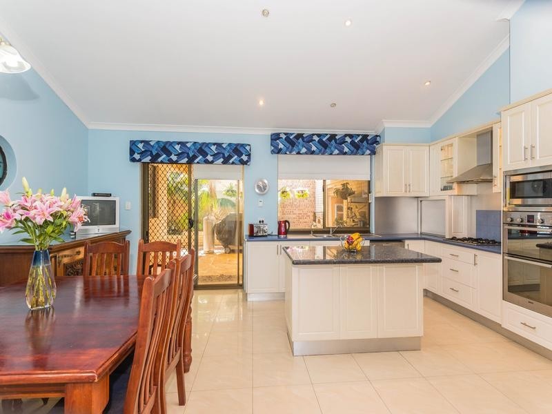 31 Sovereign Drive, Two Rocks WA 6037