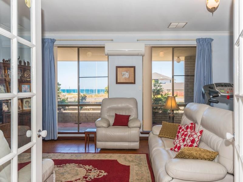 31 Sovereign Drive, Two Rocks WA 6037